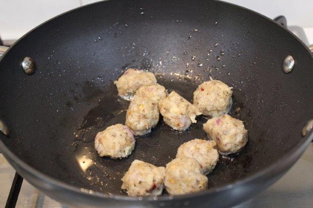 sticky meatballs