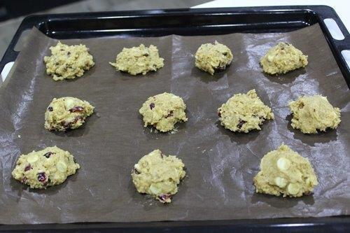 White Chocolate and Cranberry Cookies