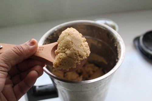 White Chocolate Biscuit Balls