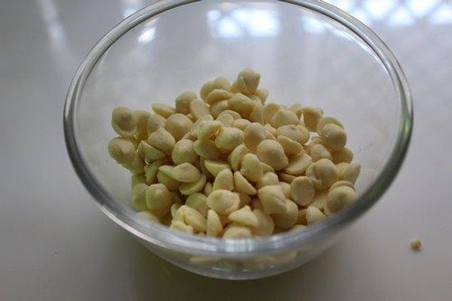white chocolate chips