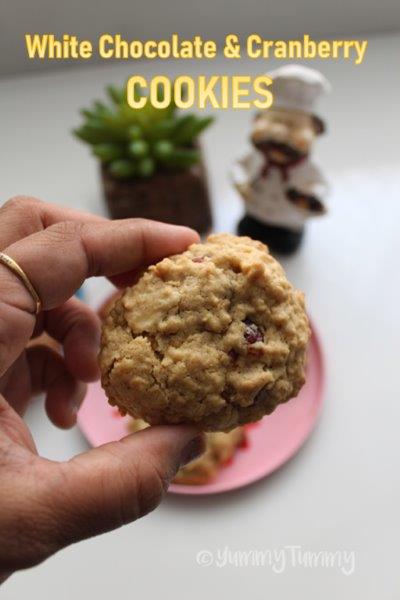 White Chocolate and Cranberry Cookies Recipe