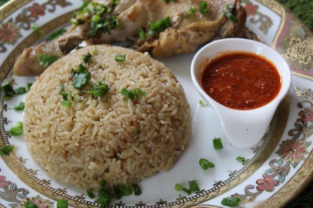 hainanese chicken rice