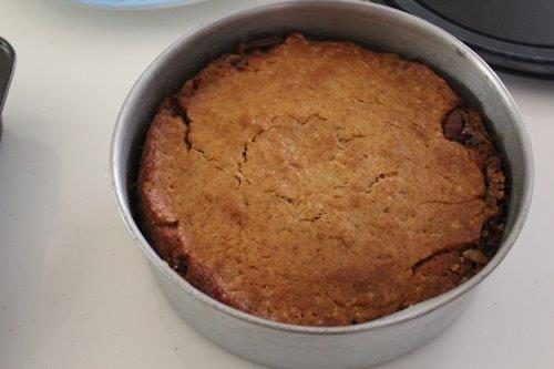 caramel pecan cake