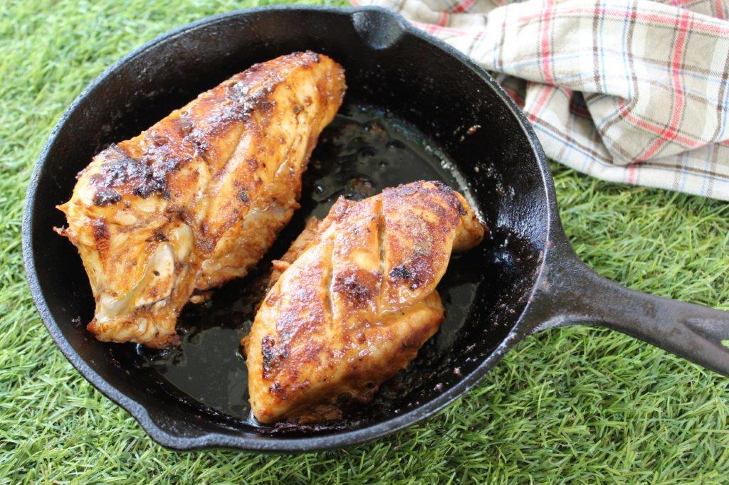 How to Cook Juicy Chicken Breast - Yummy Tummy