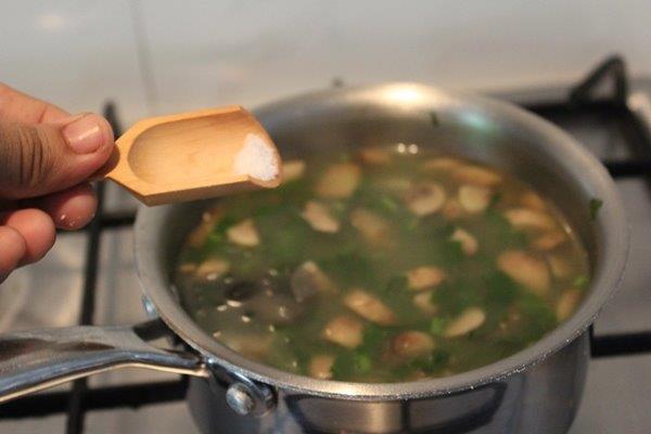 Mushroom Spinach Soup