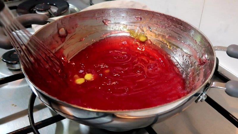 Strawberry Custard Halwa