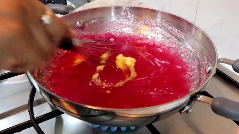 Strawberry Custard Halwa