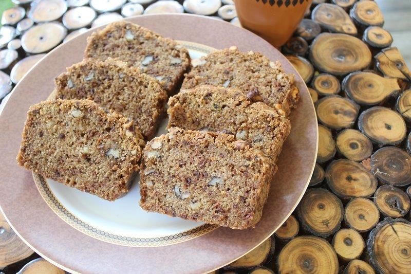 walnut bread with carrots