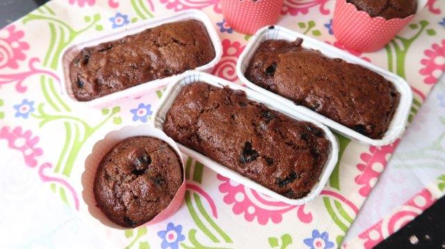 raisin cakes