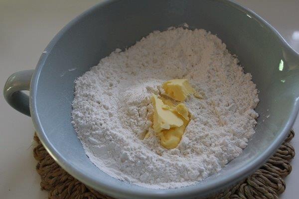 add butter to the rice flour