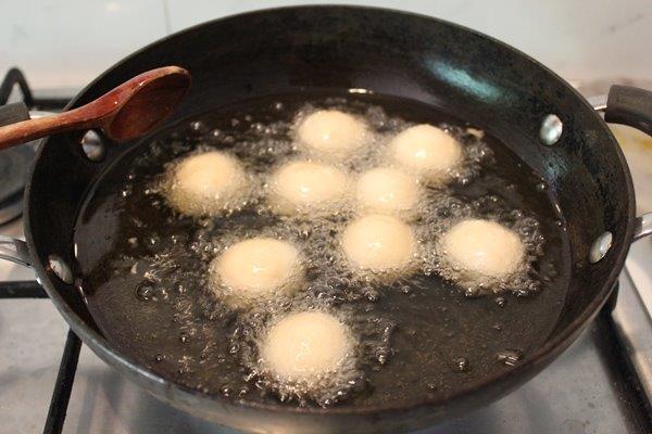 fry donuts on low heat for making Mochi Donuts