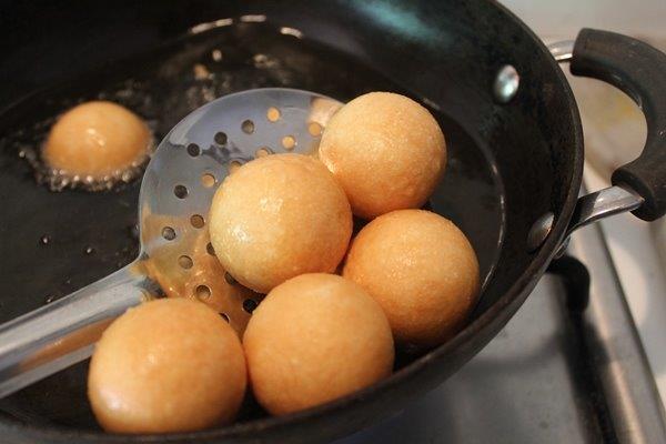 strain the fried mochi doughnuts