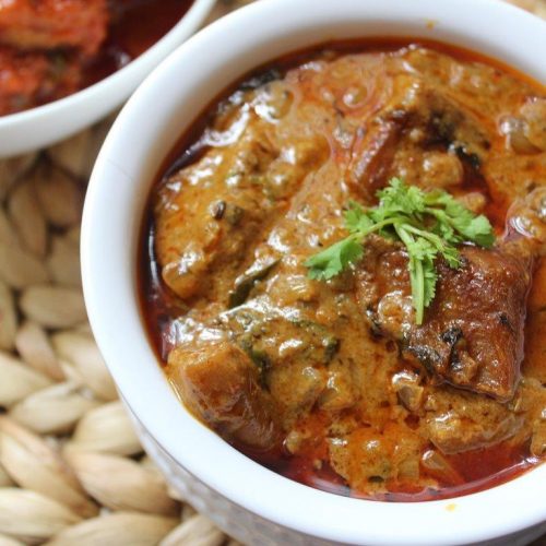 Porno: ikki erkak va bir qiz