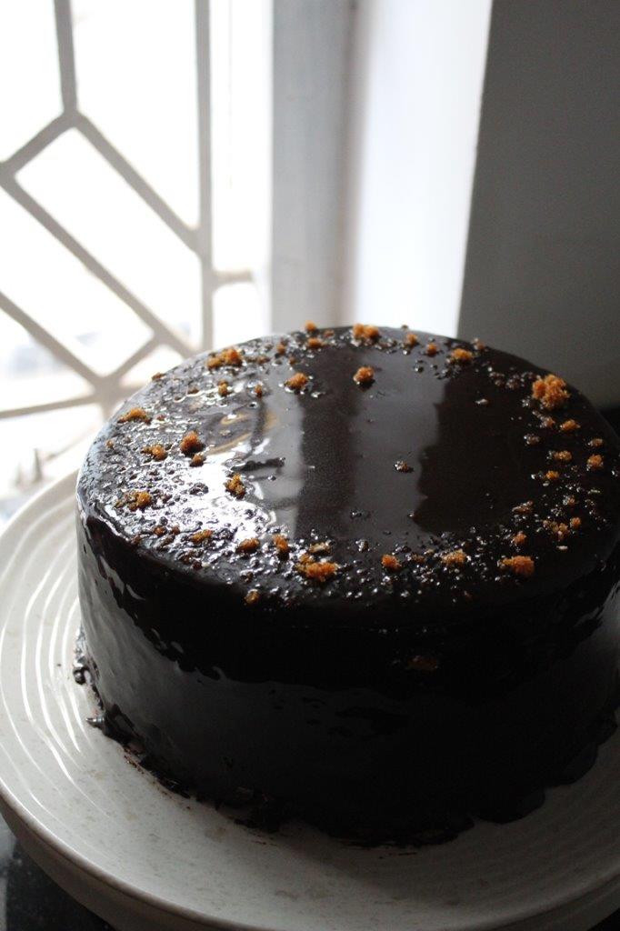 Chocolate Mirror Glaze Cake without Egg, Maida & heart cake Mold Recipe by  Swati Keshri 👩‍🍳 - Cookpad