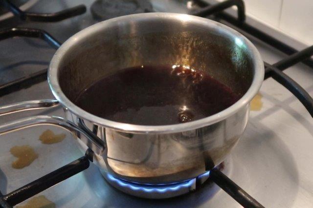 black coffee agar agar is melted