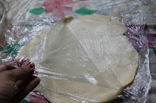 peel off plastic wrap from pastry