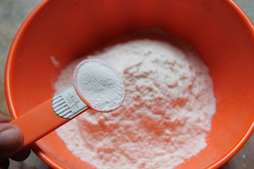 add baking powder to the flour