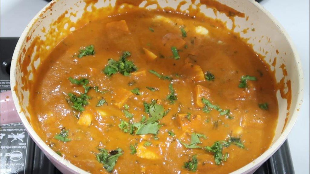 final garnish for paneer butter masala