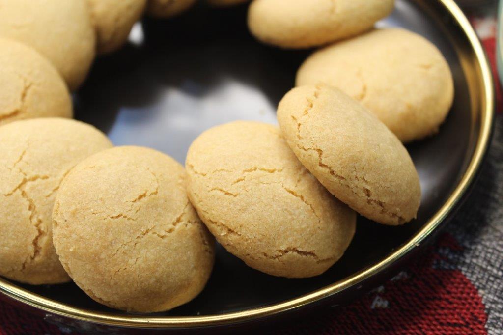 ghee biscuits arranged on a plate 