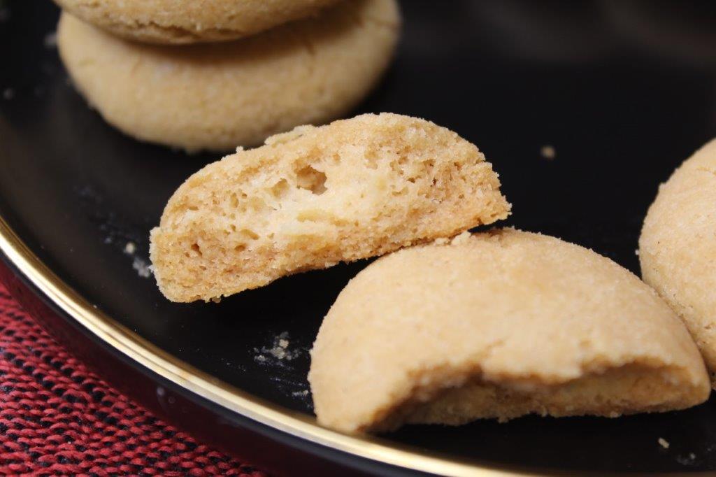 ghee biscuits texture shown in close up