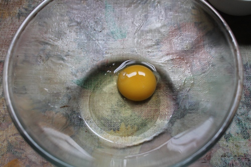 take egg in a bowl