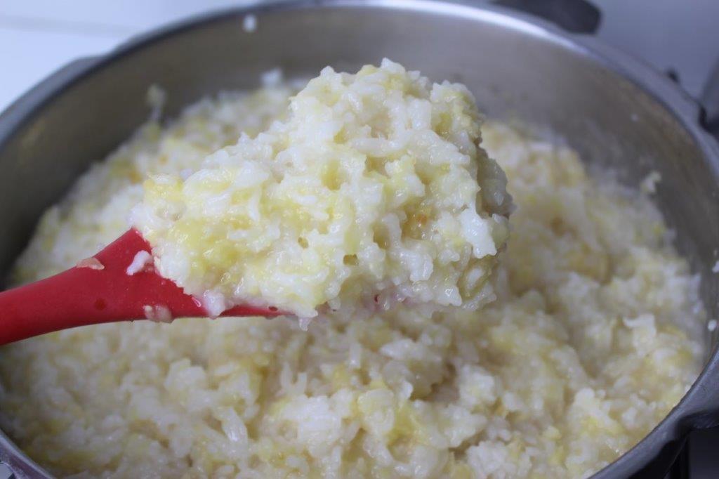 rice and dal cooked for sweet pongal | sakkarai pongal