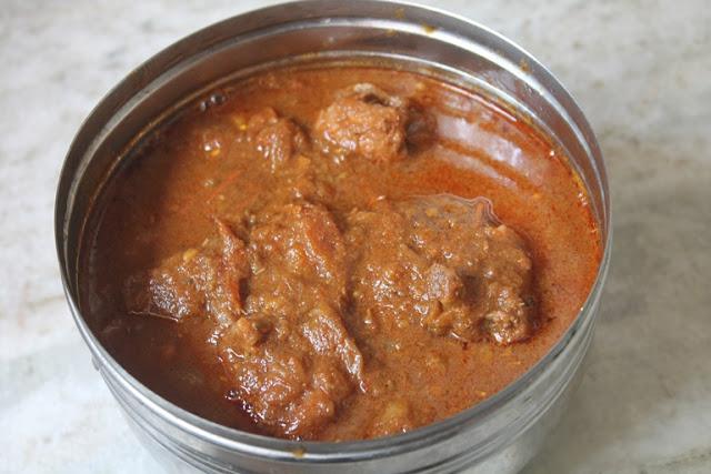 Nattu Kozhi Kulambu (without Coconut)