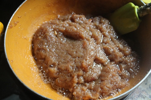 bread halwa cooked till correct consistency