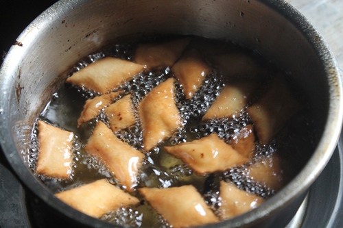 golden brown fried diamond cuts