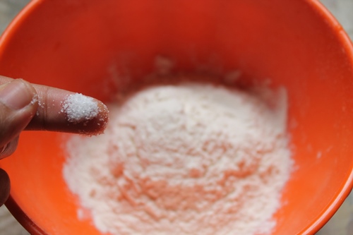 add salt to plain flour for making Sweet Diamond Cuts