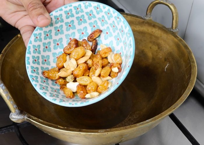 remove fried nuts to a bowl