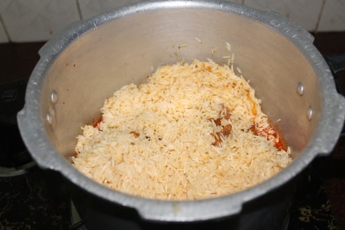 take rice in cooker