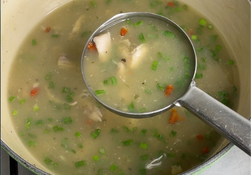 chicken clear soup ready to serve
