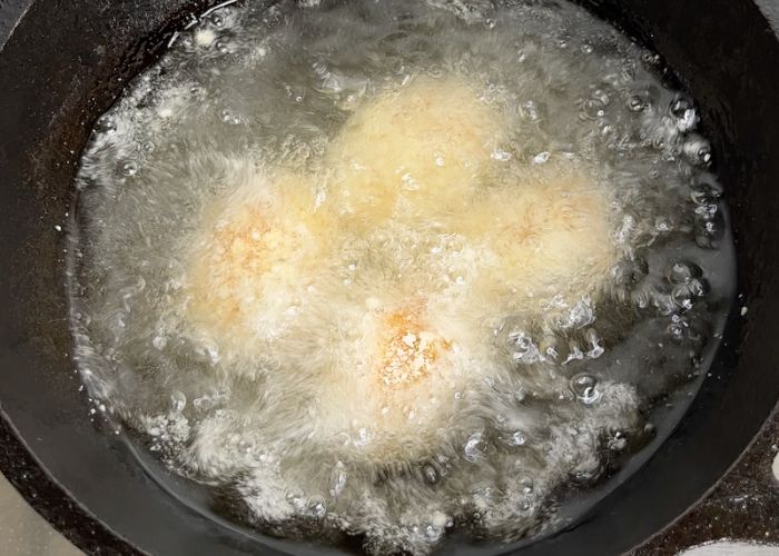 deep fry Chicken Croquettes 