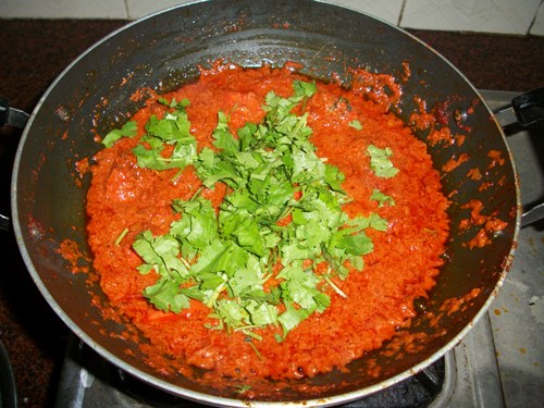 add coriander leaves 