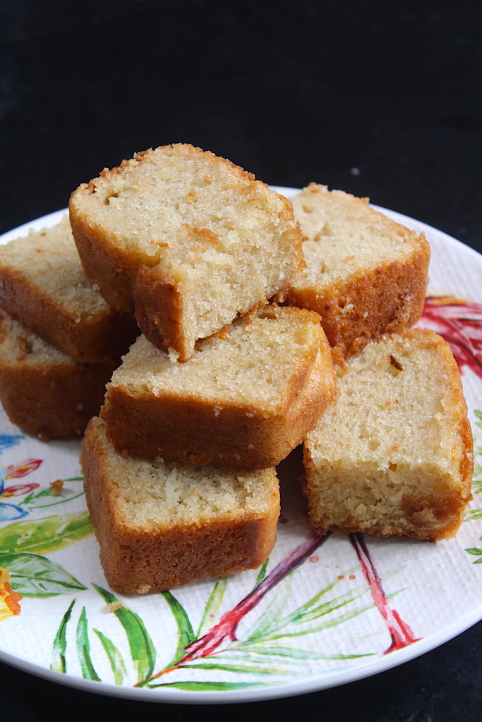 eggless vanilla cake close shot