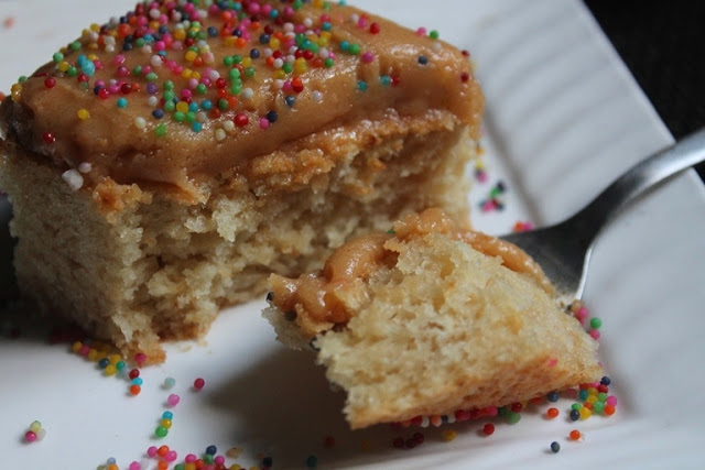 Soft Eggless Vanilla Cake (with condensed milk & vinegar)