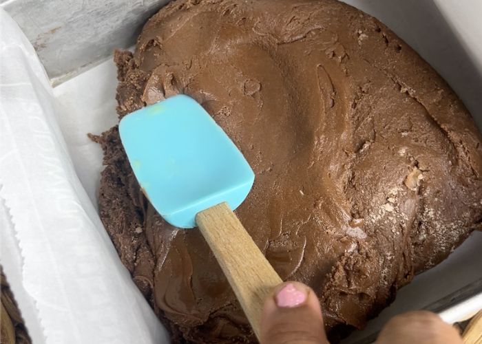transfer the chocolate mix into the pan
