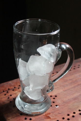 ice cubes in cup