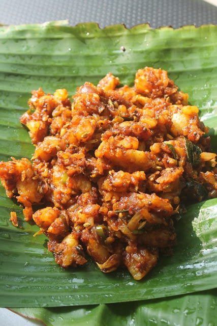 Madurai Urulai Pottalam served in banana leaf