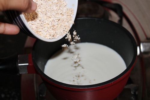 add instant oats to hot milk