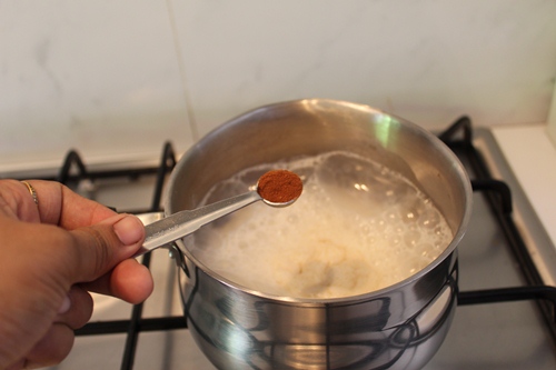 add a dash of ground cinnamon to rolled oats