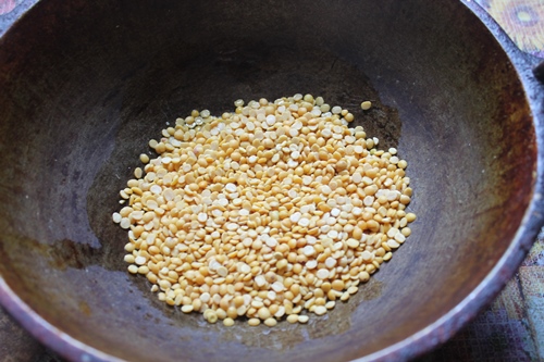 add toor dal to the oil