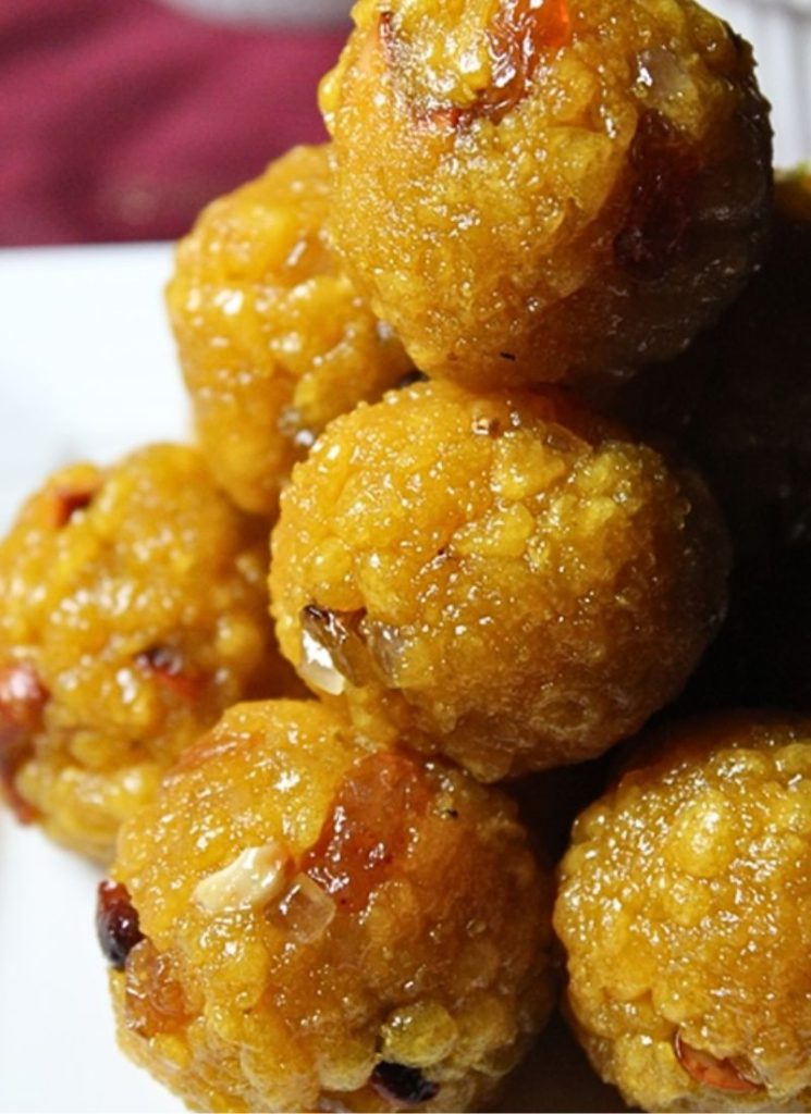 boondhi ladoo made and served