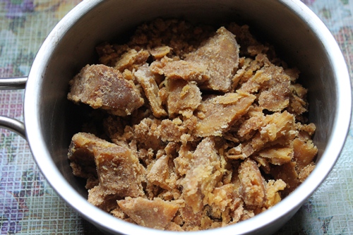 take jaggery in a sauce pan for making Chakka Varatti