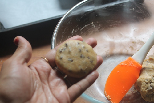 flatten cookie dough