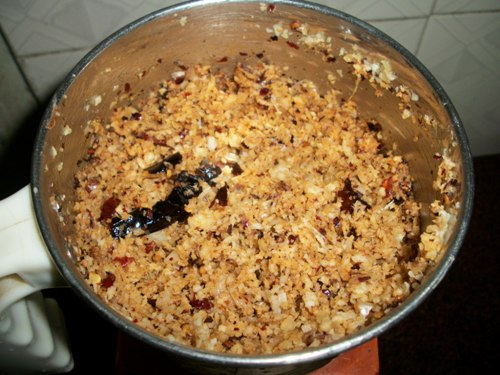 grind garlic chutney in a blender