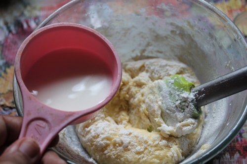 pour remaining milk