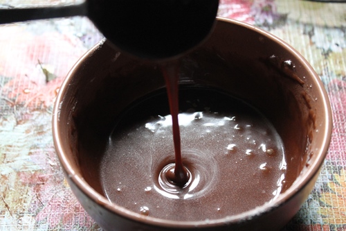 texture of chocolate glaze
