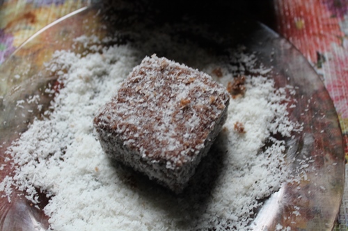 coat cake in coconut
